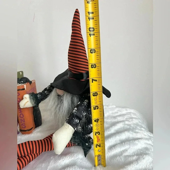Halloween Gnome Shelf Sitter and Four Book Potion Spells Brews Skull Plaster - Picture 12 of 13
